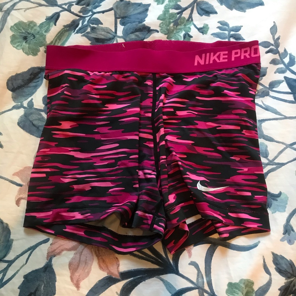 Nike Pro